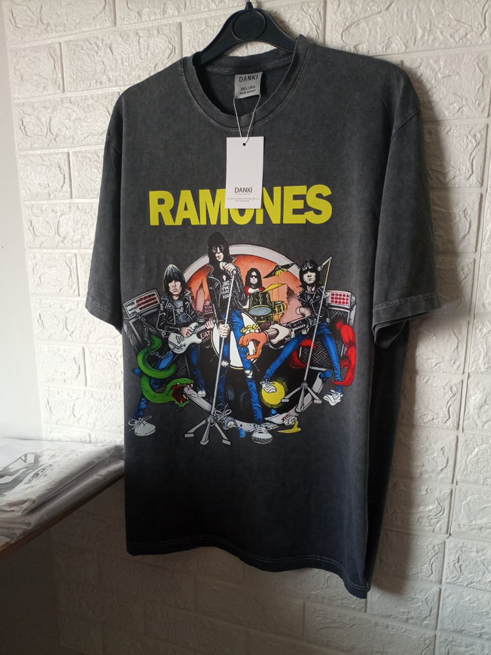 RAMONES T-shirt